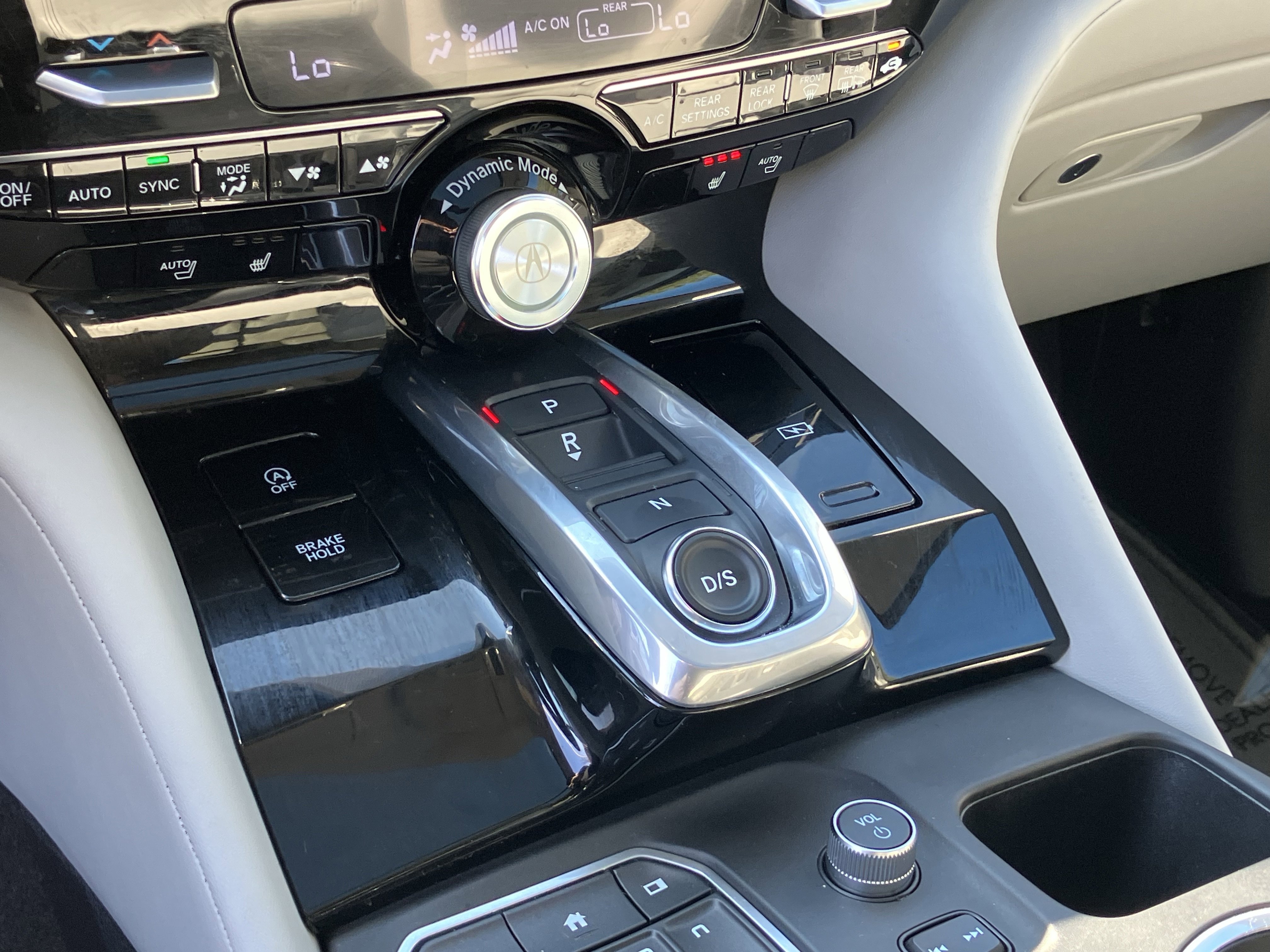 2023 Acura MDX FWD w/ Technology Package