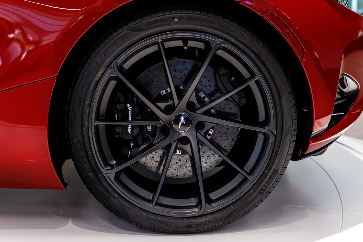 Used 2027 McLaren 750S Spider photo 12