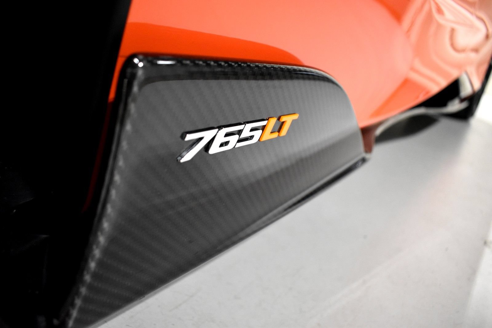 Used 2021 McLaren 765LT photo 19
