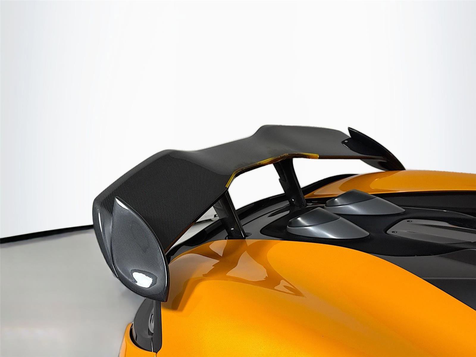 Used 2020 McLaren 600LT Spider photo 30