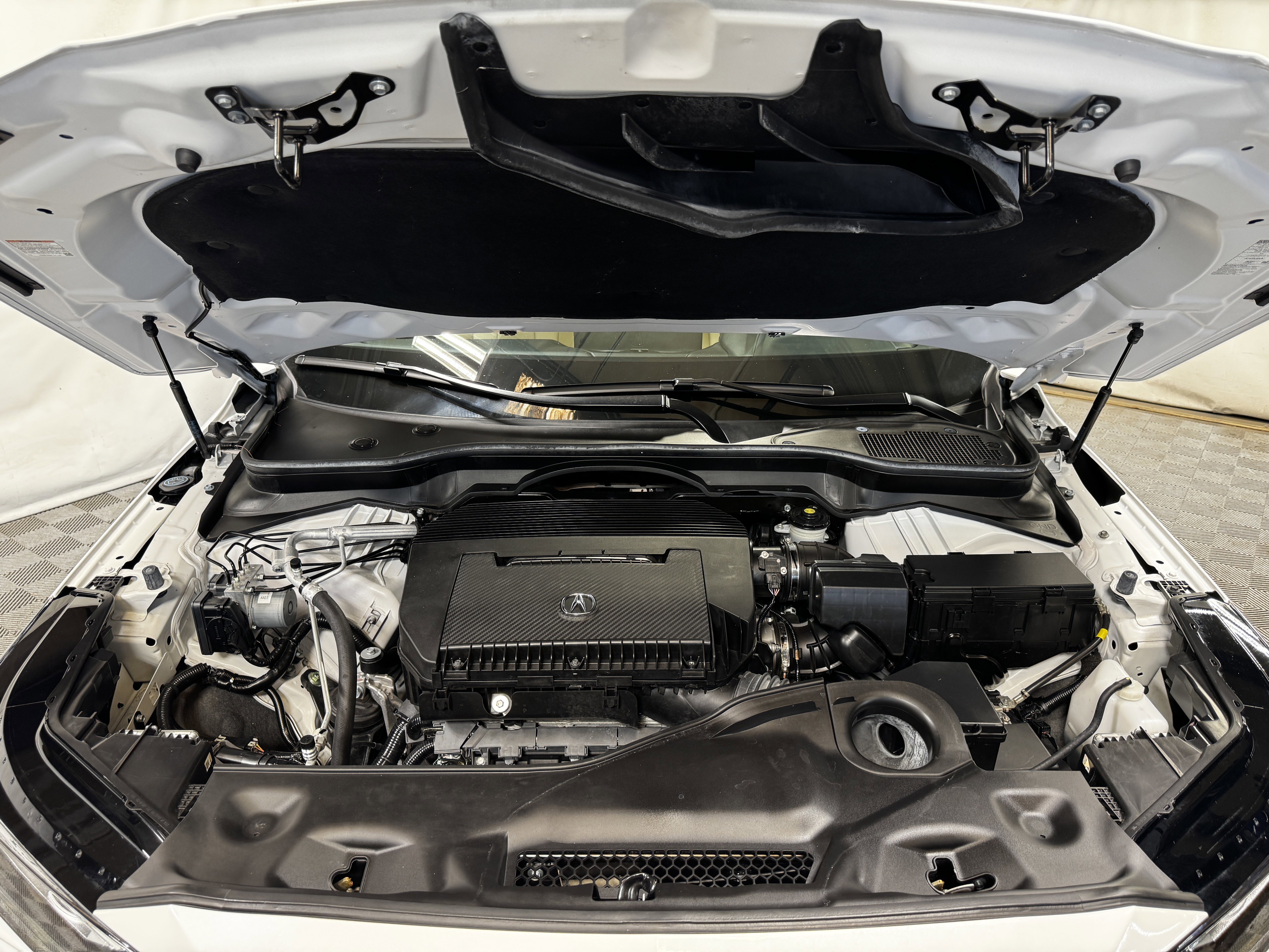 2023 Acura MDX FWD w/ Technology Package