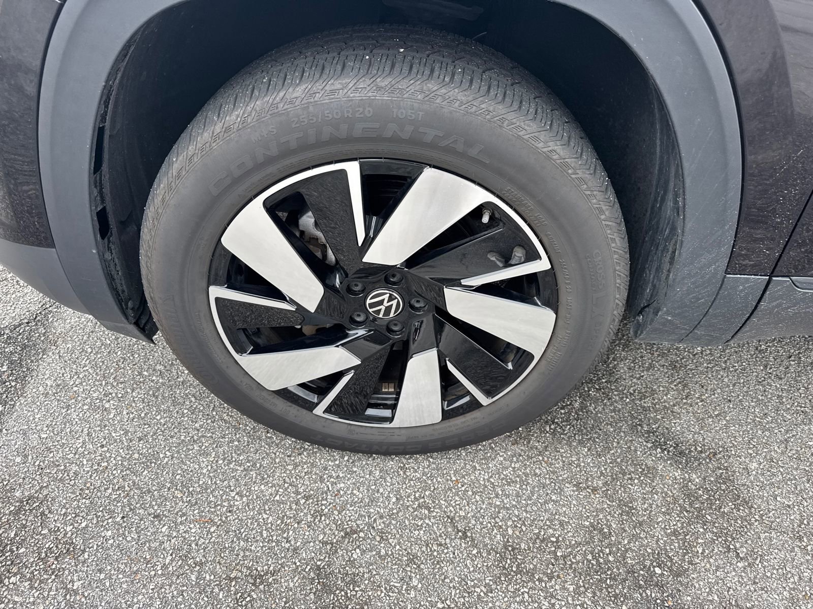 2025 Volkswagen Atlas Cross Sport SE