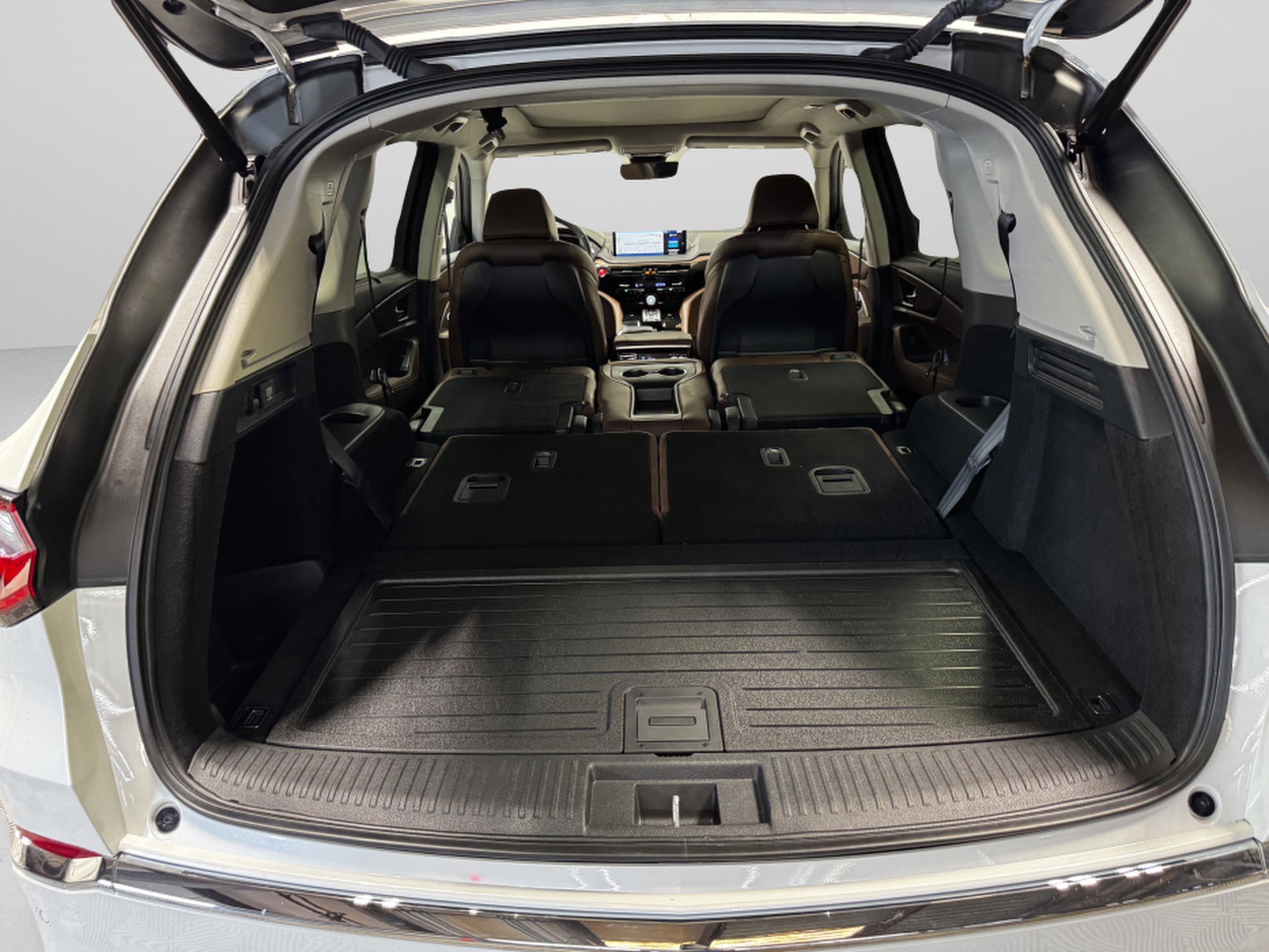 2023 Acura MDX FWD w/ Technology Package