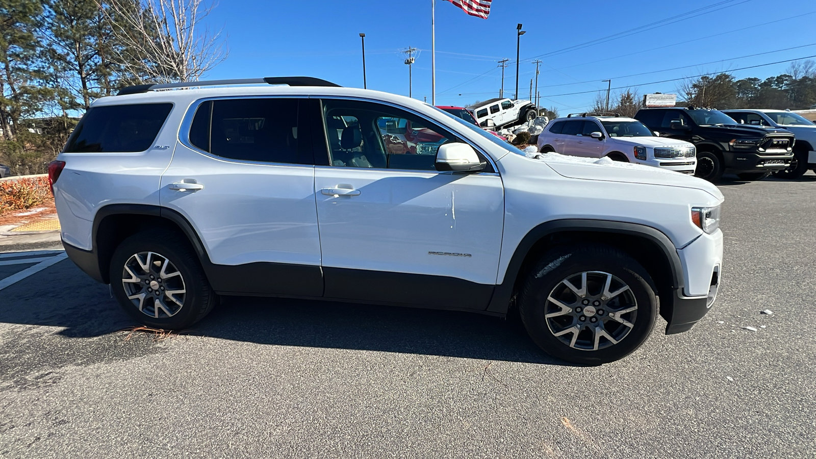 2023 GMC Acadia SLT