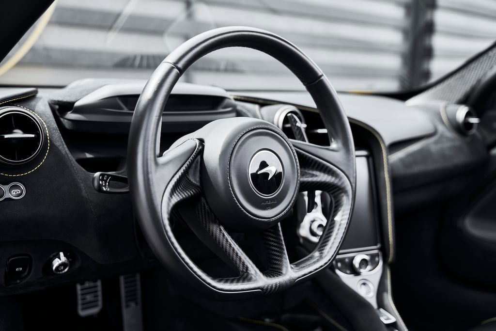 Used 2021 McLaren 720S Luxury photo 37