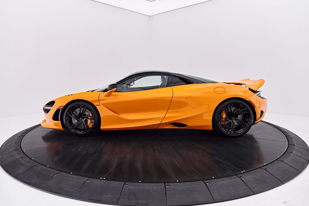 Used 2025 McLaren 750S Spider photo 16