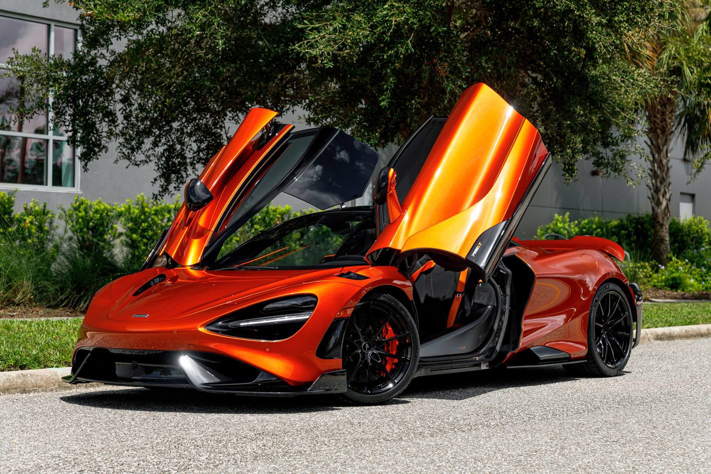 Used 2021 McLaren 765LT photo 39