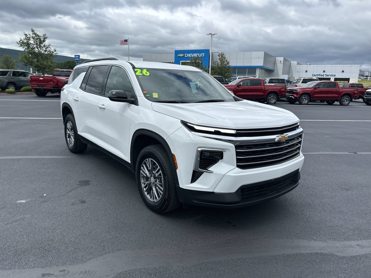 Used 2026 Chevrolet Traverse LT