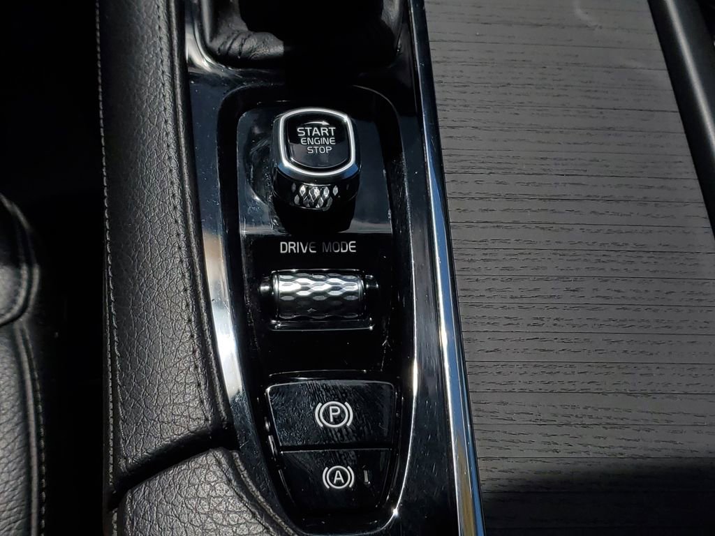 2020 Volvo Xc90 T6 Momentum