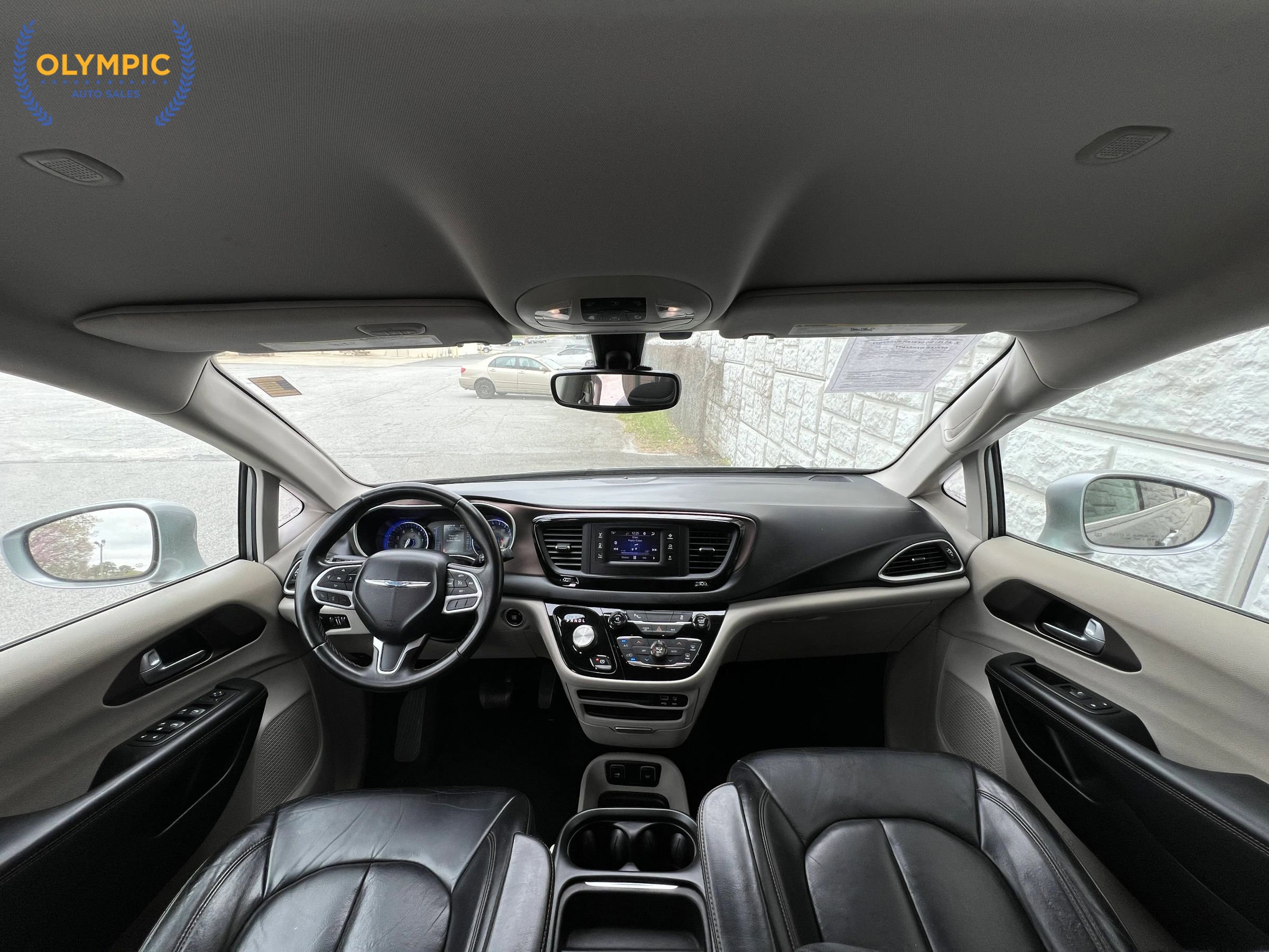 2017 Chrysler Pacifica Touring-L