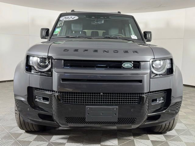2024 Land Rover Defender 130 X-Dynamic SE