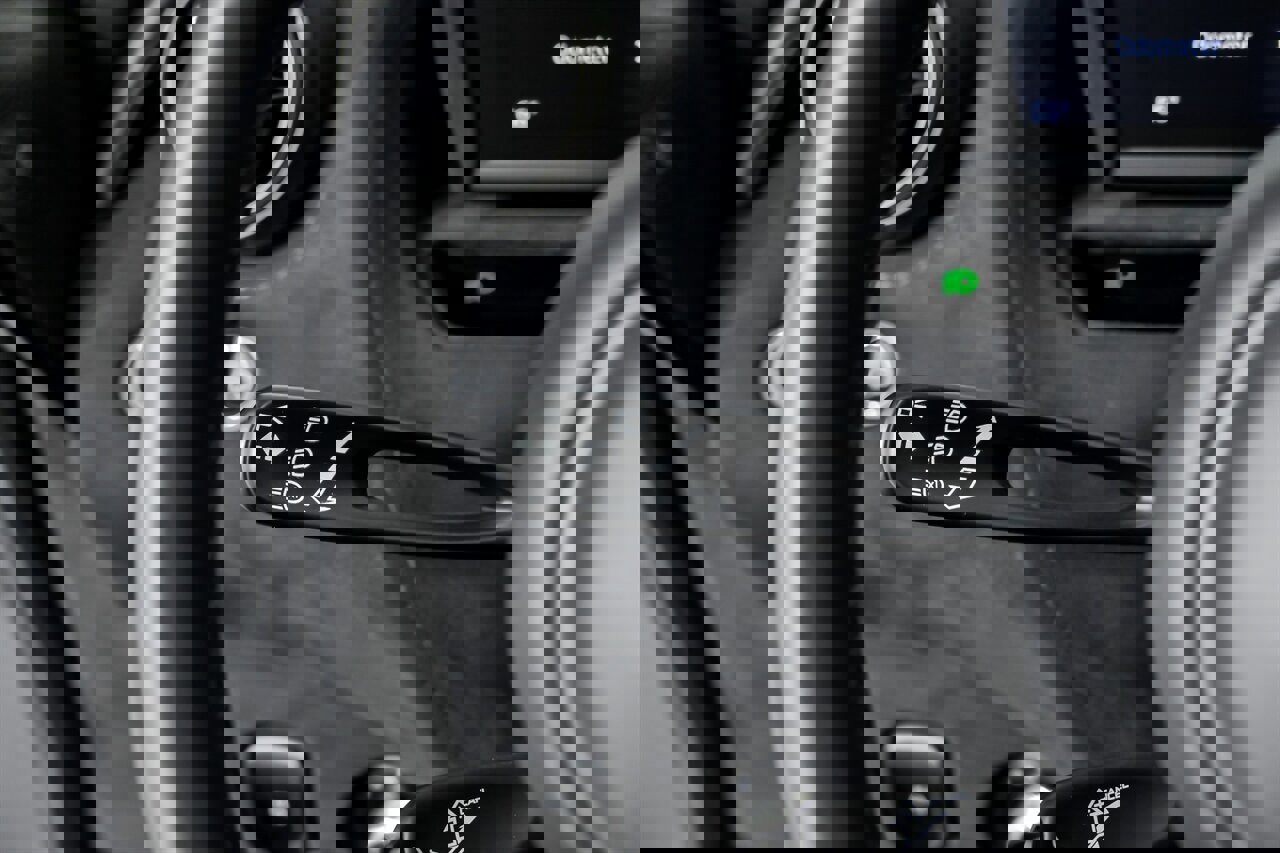 Used 2019 McLaren 720S photo 28