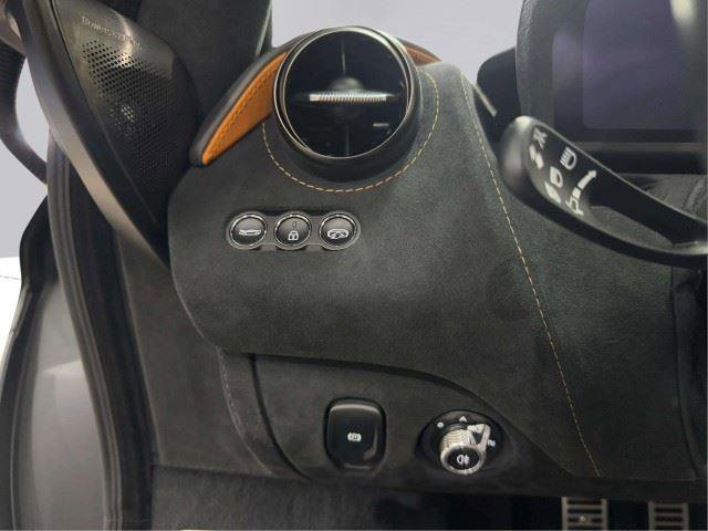 Used 2018 McLaren 720S photo 49