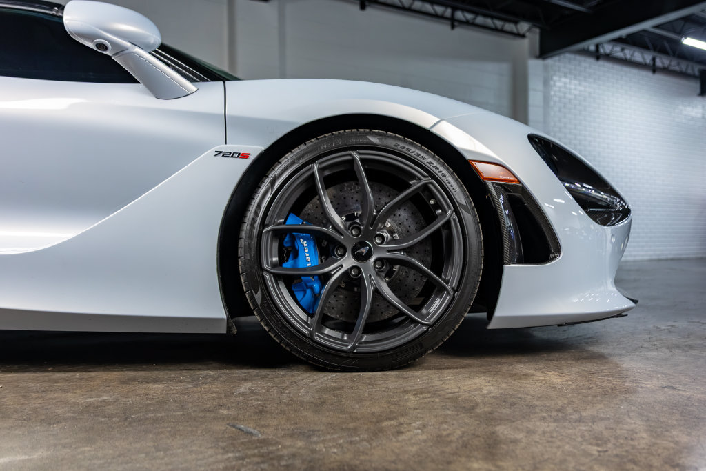 Used 2020 McLaren 720S Luxury photo 12