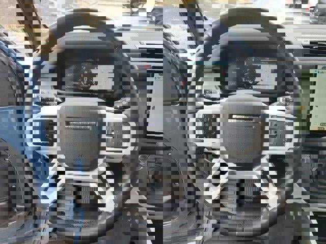 2025 Land Rover Defender 110 S