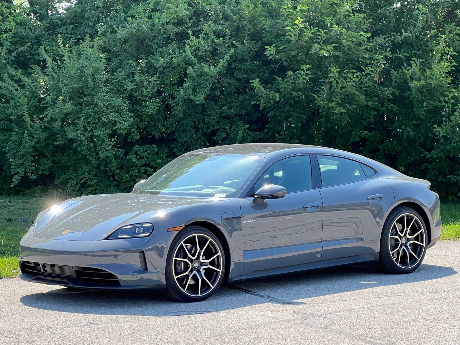 New 2025 Porsche Taycan