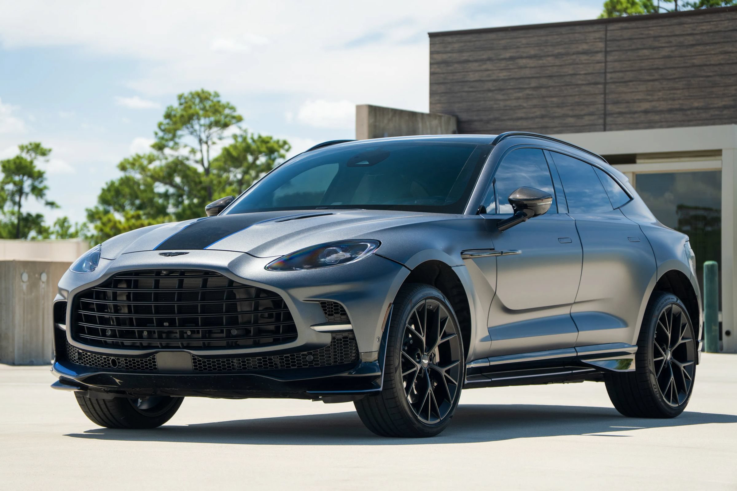 Used 2025 Aston Martin DBX 707
