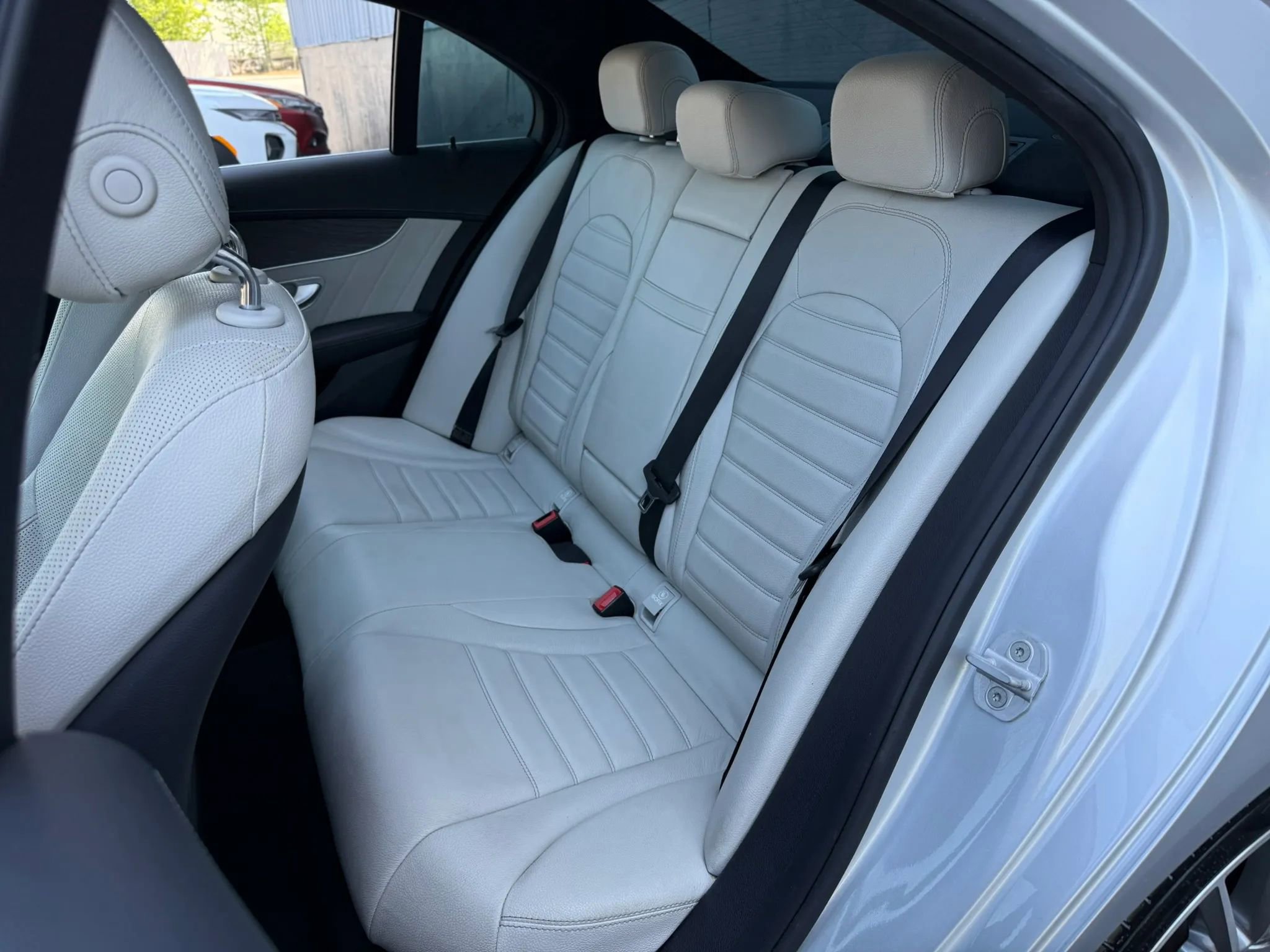 2015 Mercedes-Benz C 300 4MATIC Sedan