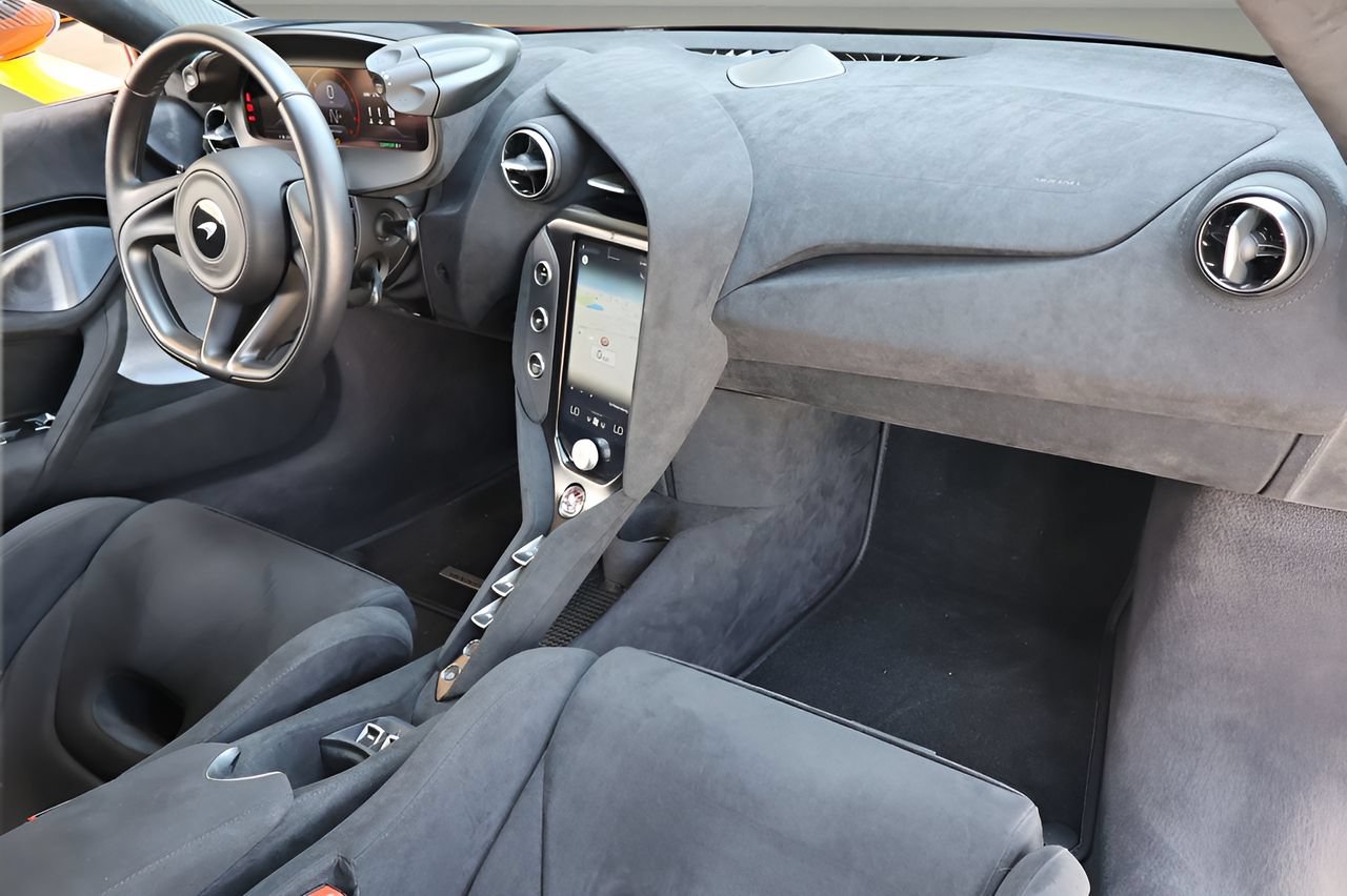Used 2024 McLaren 750S Spider photo 22
