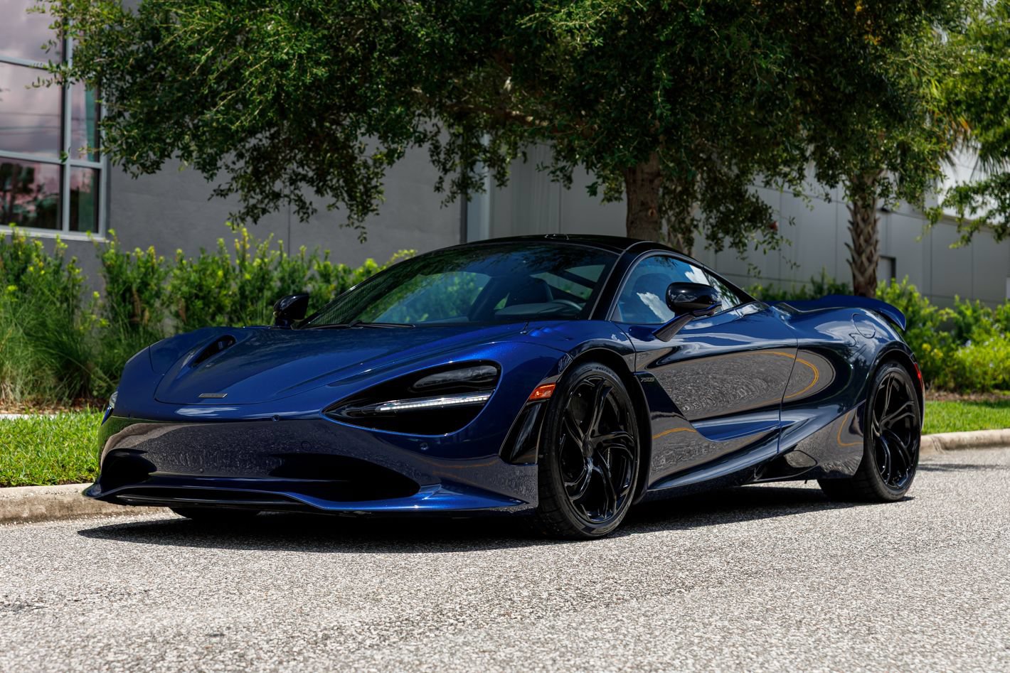 Used 2025 McLaren 750S photo 23