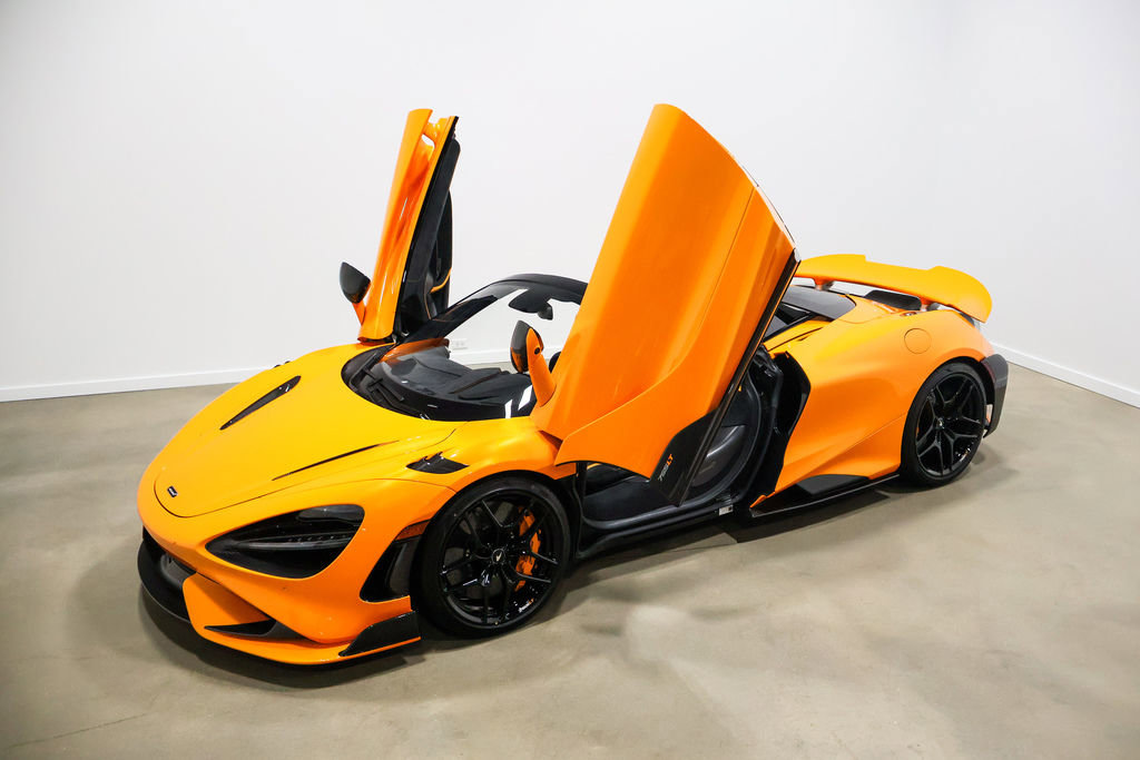 Used 2022 McLaren 765LT photo 5