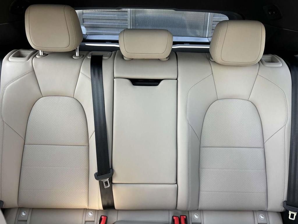 2025 Porsche Macan Electric