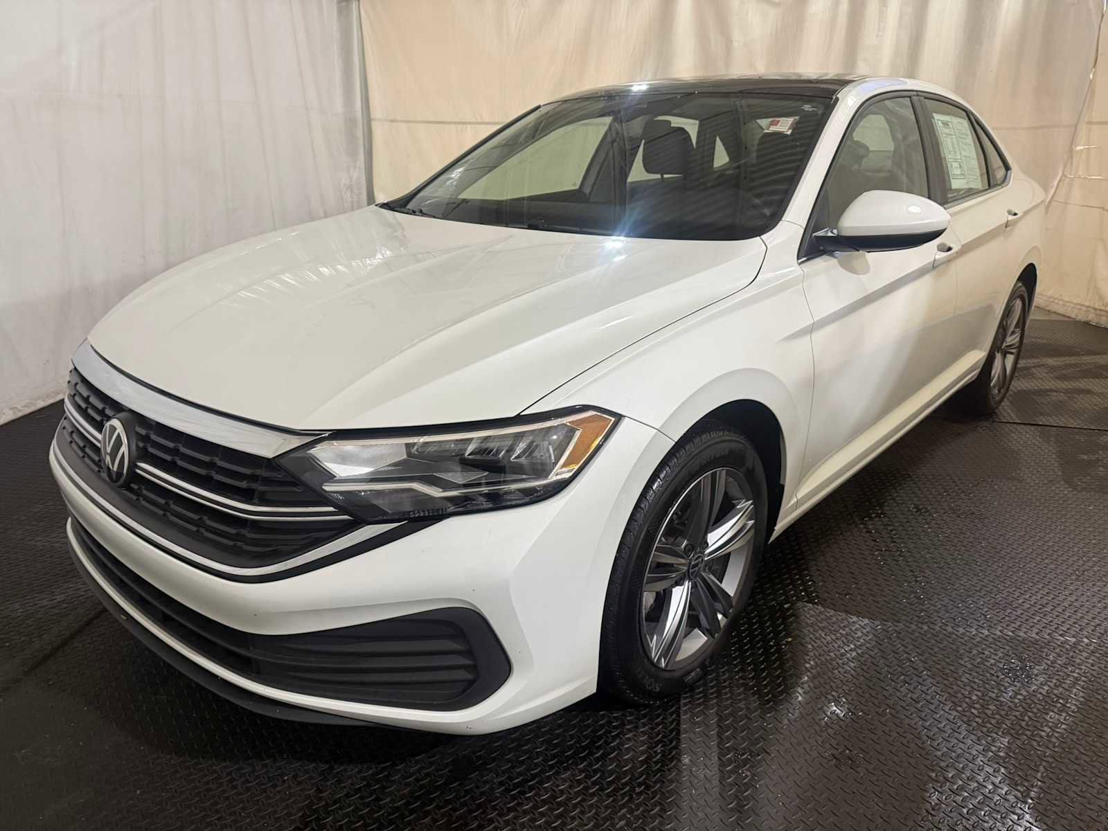 Certified 2023 Volkswagen Jetta SE