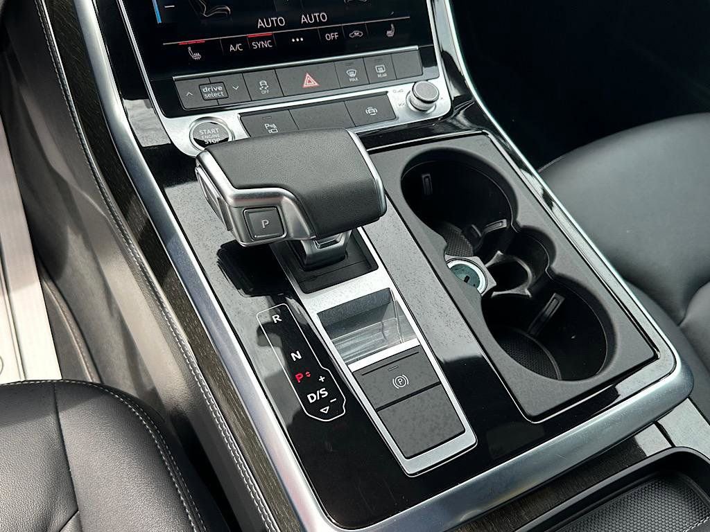 2025 Audi Q7 3.0T Premium Plus