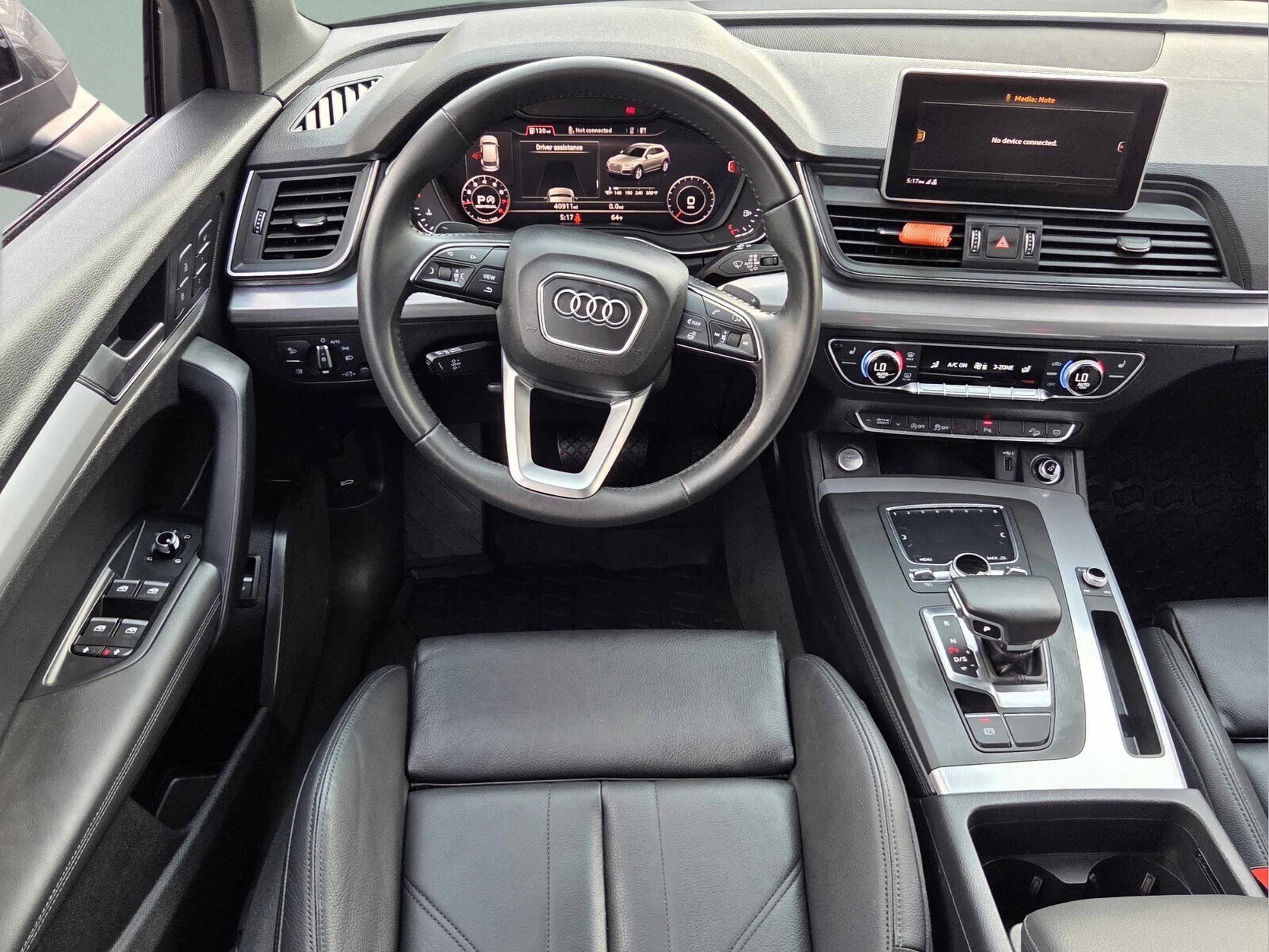 2020 Audi Q5 2.0T Titanium Premium Plus