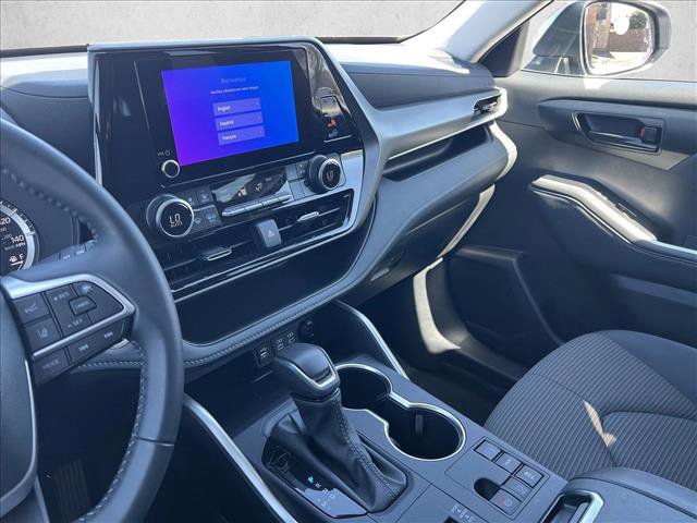 2025 Toyota Highlander LE