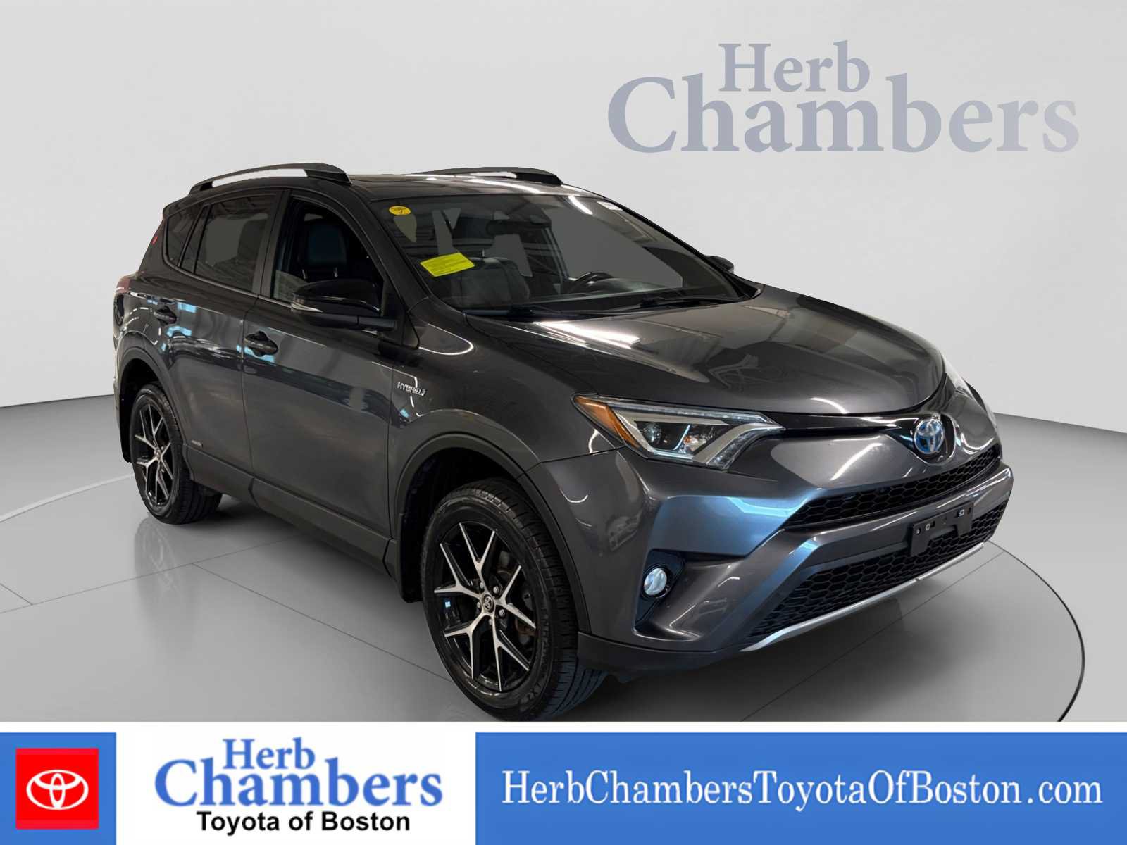 Used 2017 Toyota RAV4 SE