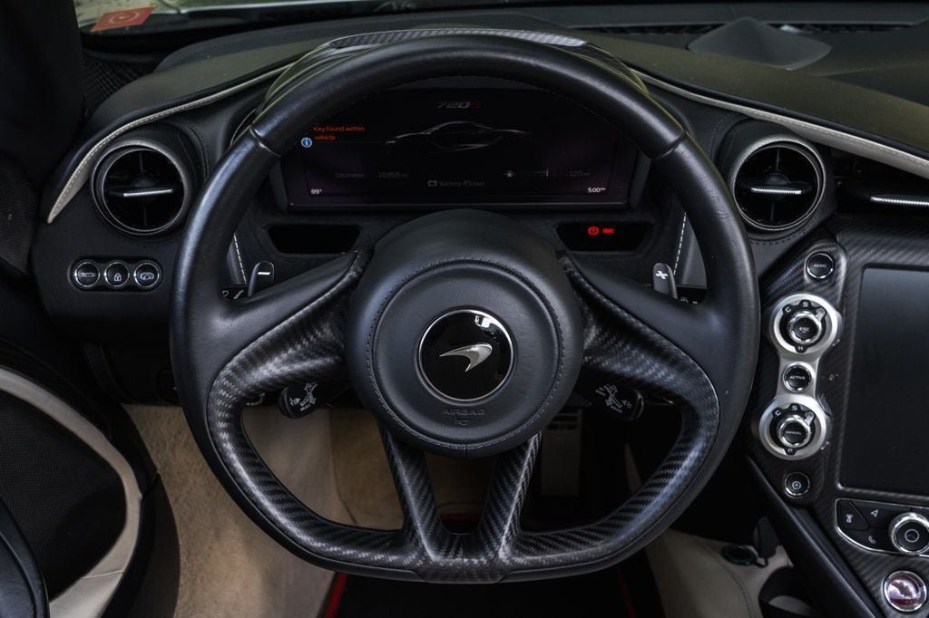 Used 2020 McLaren 720S Spider photo 18