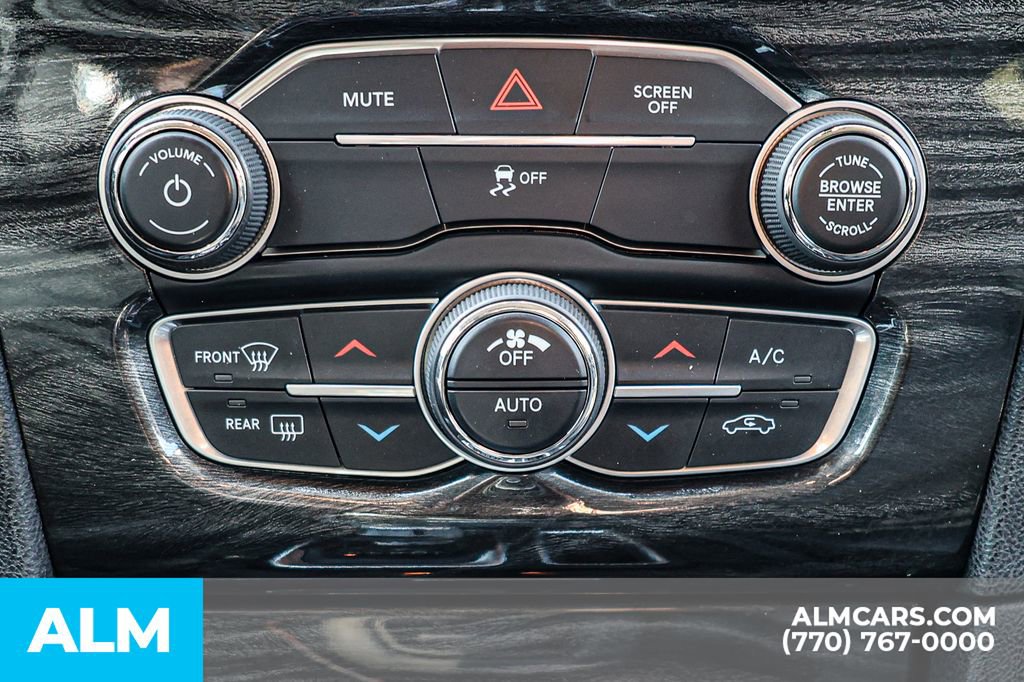 2017 Chrysler 300 Limited