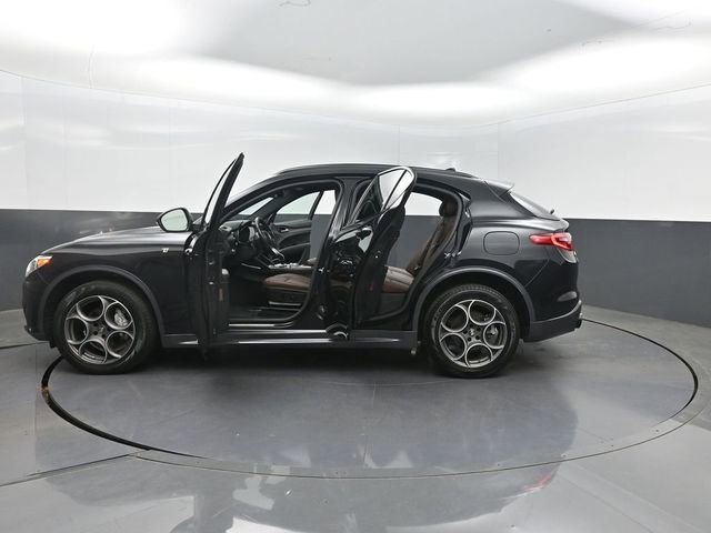 2023 Alfa Romeo Stelvio Ti