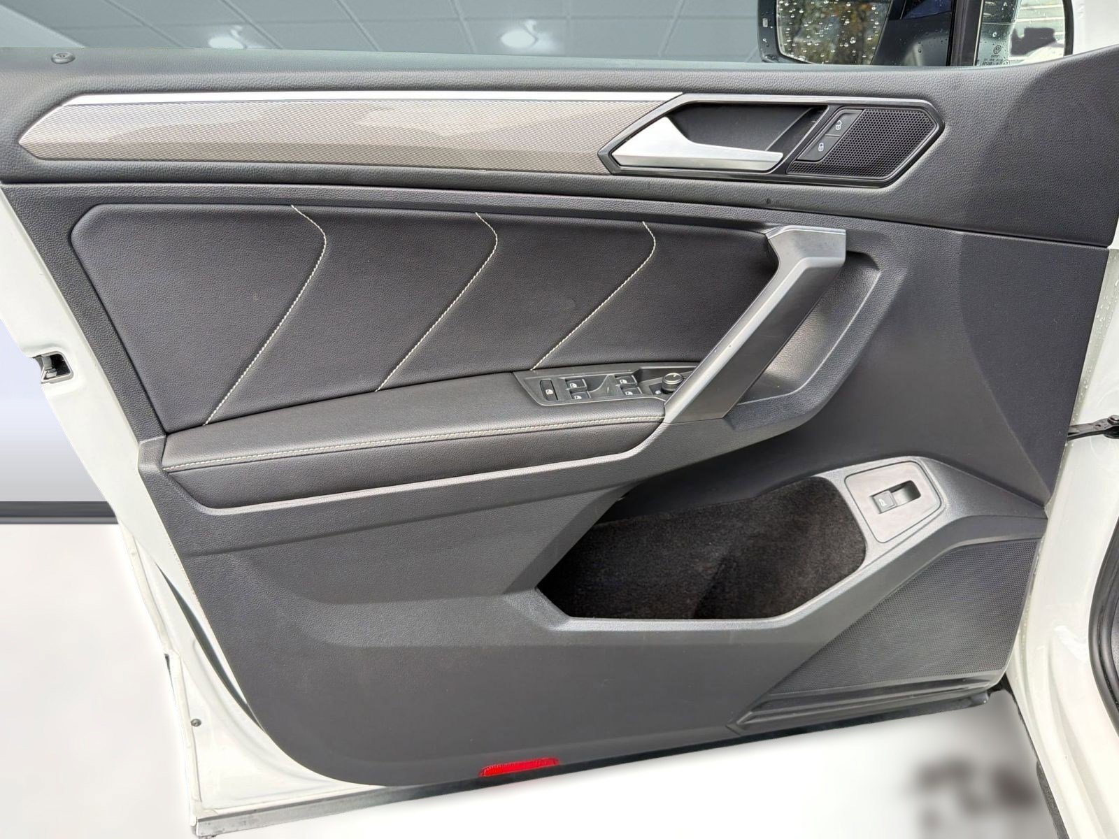 2022 Volkswagen Tiguan SE R-Line