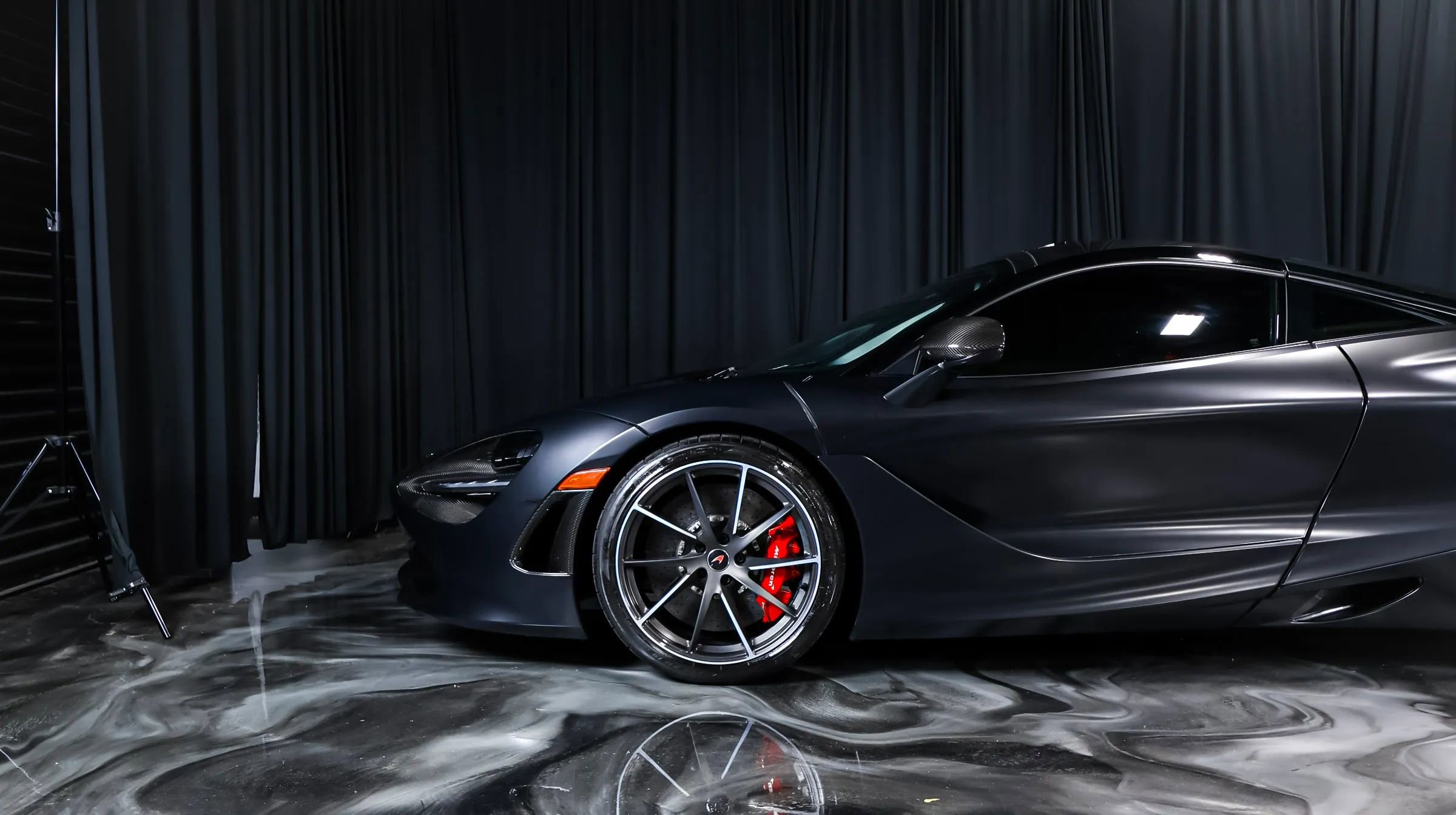 Used 2018 McLaren 720S photo 15