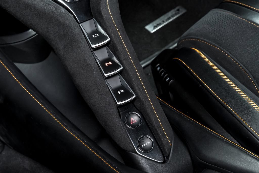 Used 2020 McLaren 720S Performance photo 25