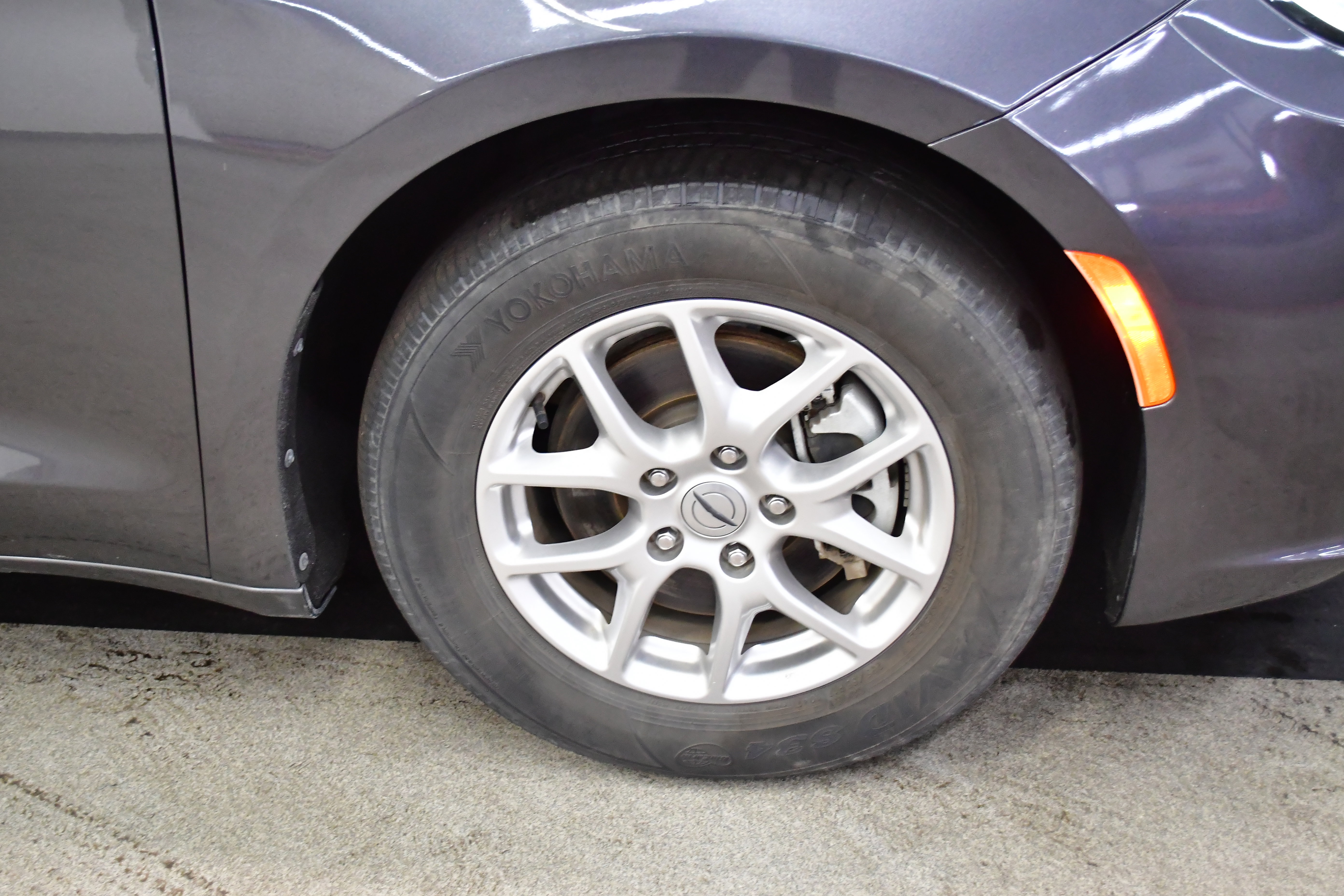 2023 Chrysler Pacifica Touring-L