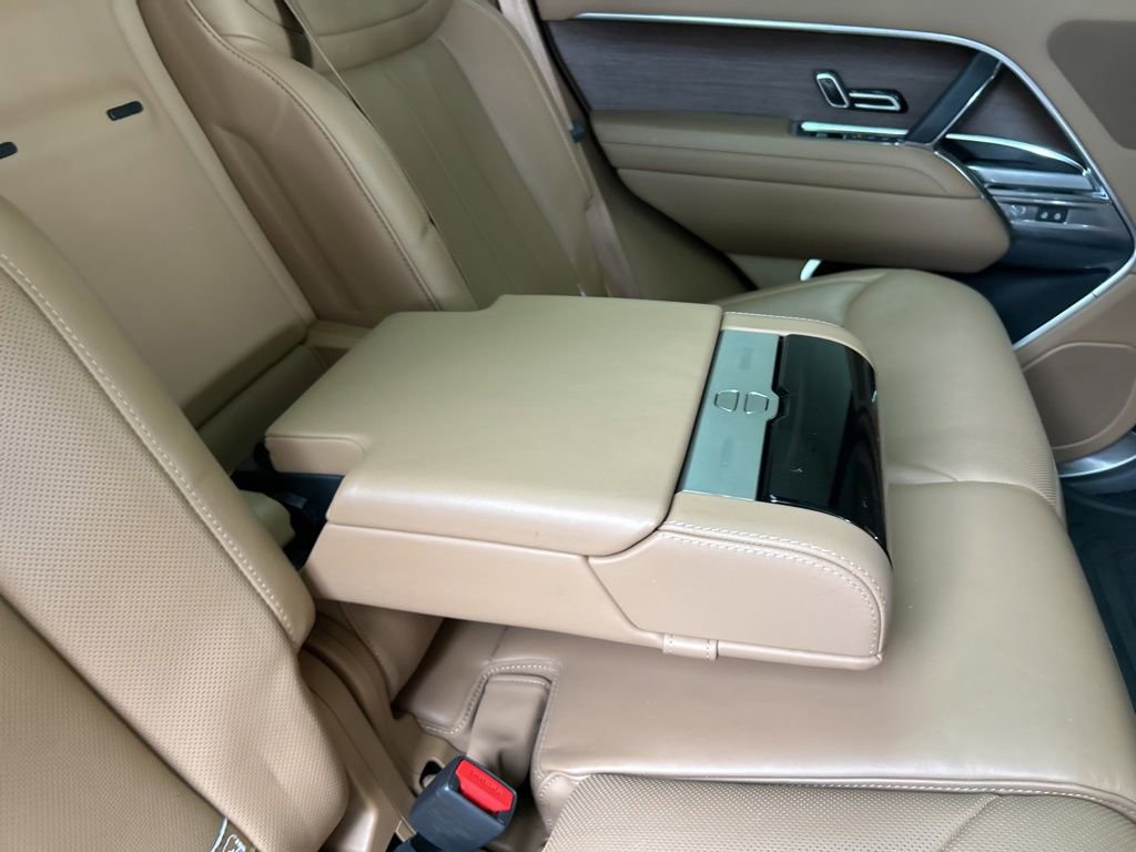 2023 Land Rover Range Rover SE