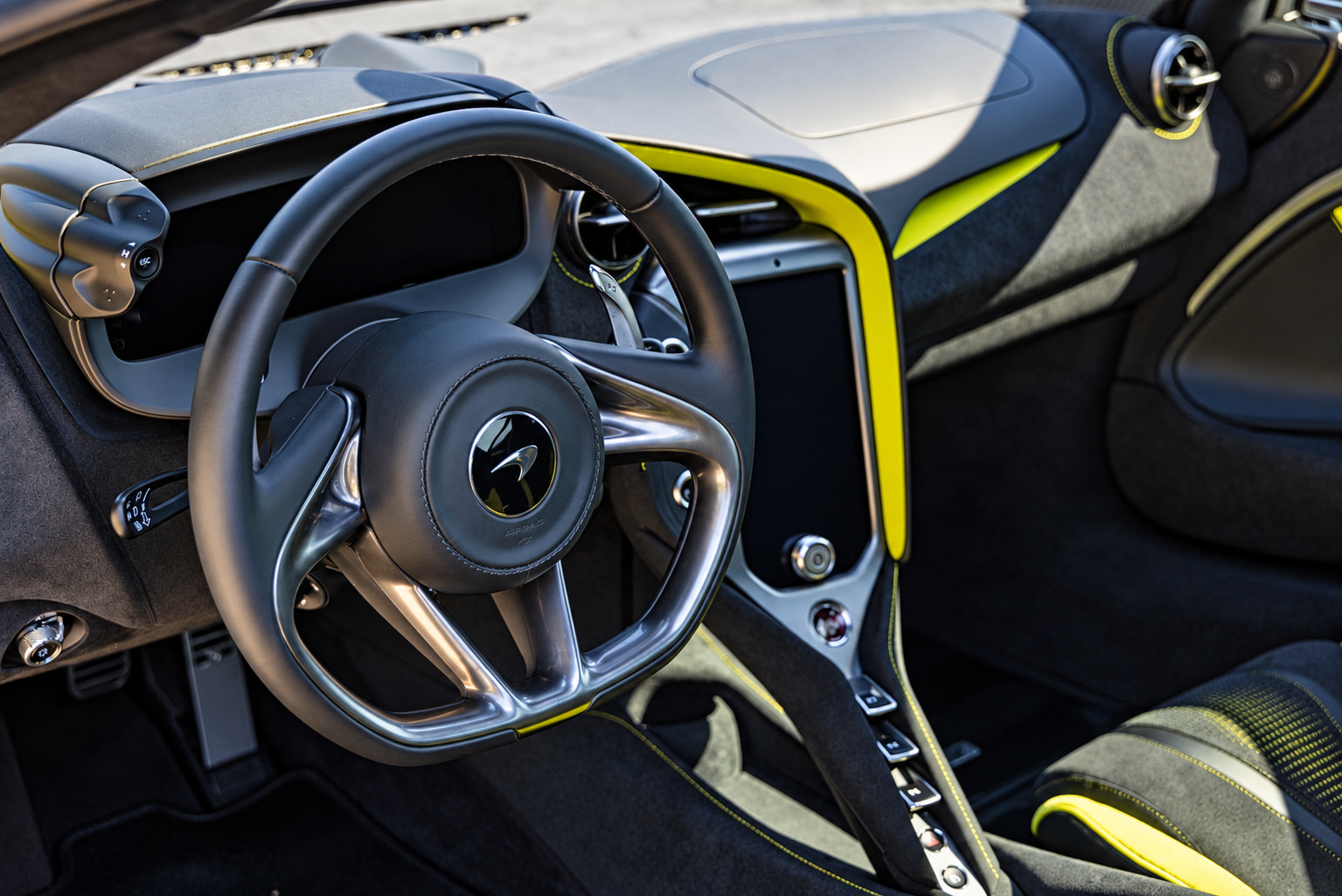 Used 2024 McLaren 750S photo 10