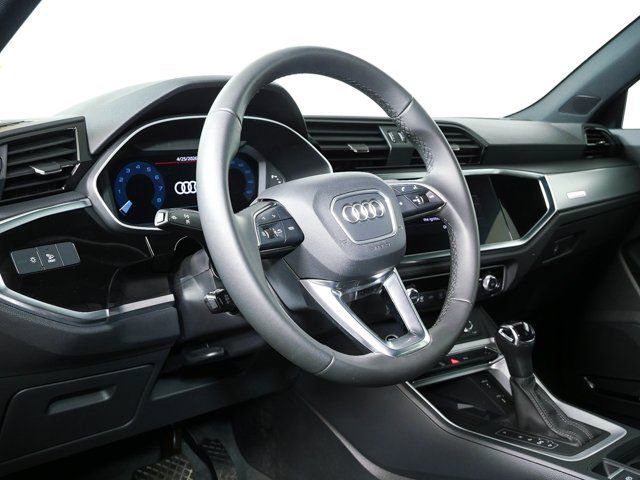 2025 Audi Q3 2.0T Premium Plus