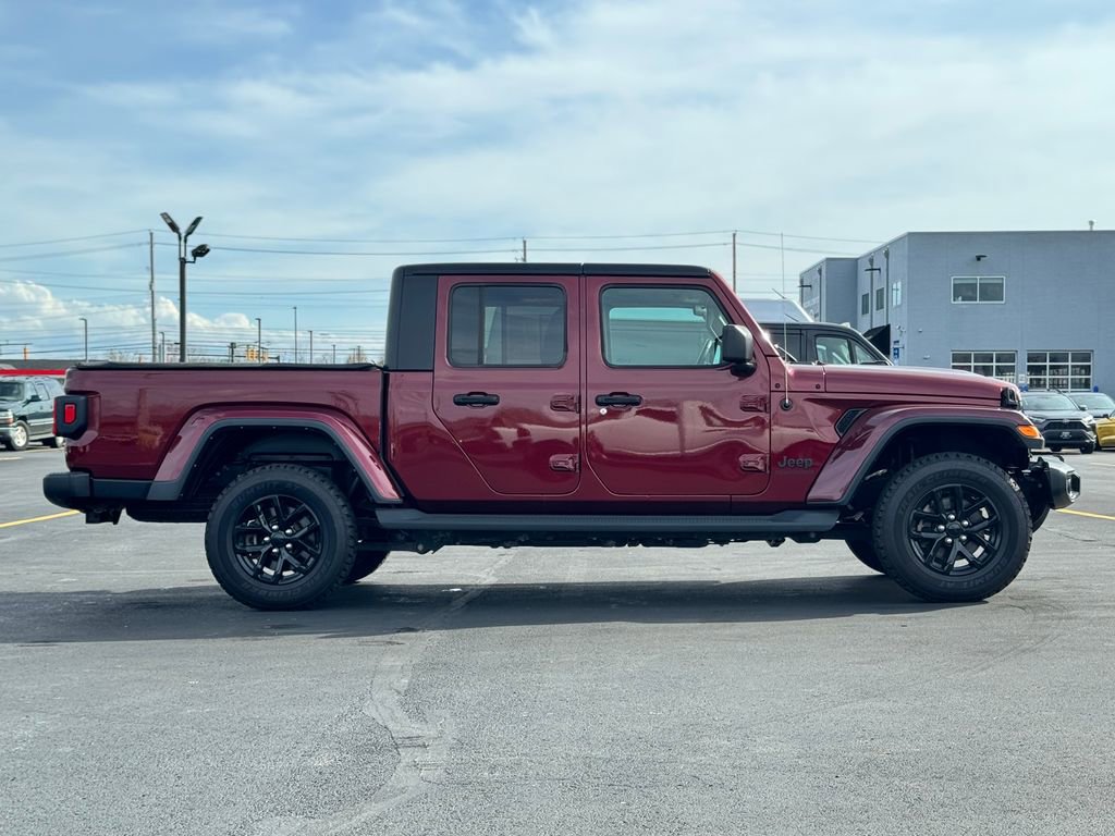 2022 Jeep Gladiator Sport