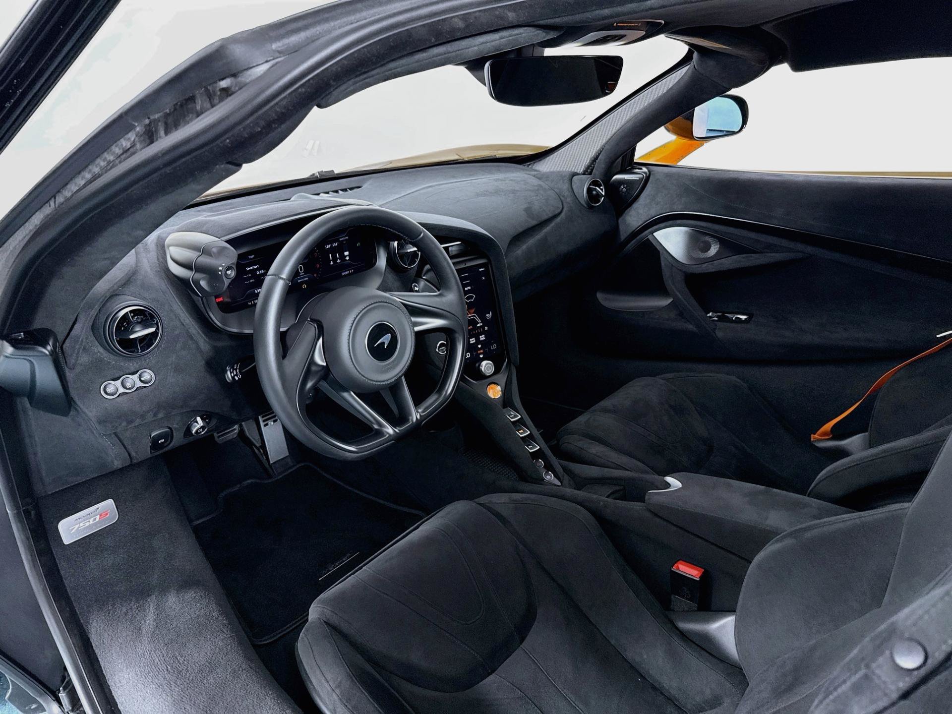 Used 2025 McLaren 750S photo 23