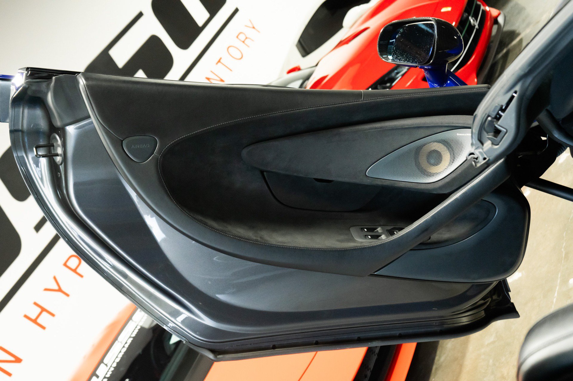 Used 2020 McLaren 600LT Spider photo 39