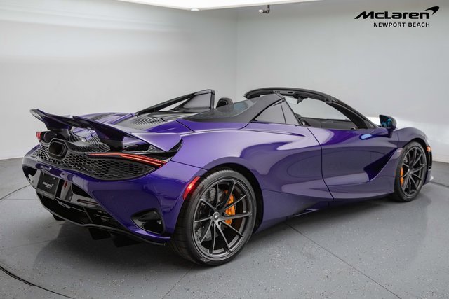 2025 McLaren 750S Spider