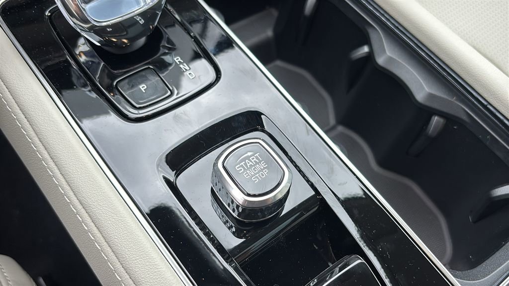 2026 Volvo Xc90 B6 Ultra