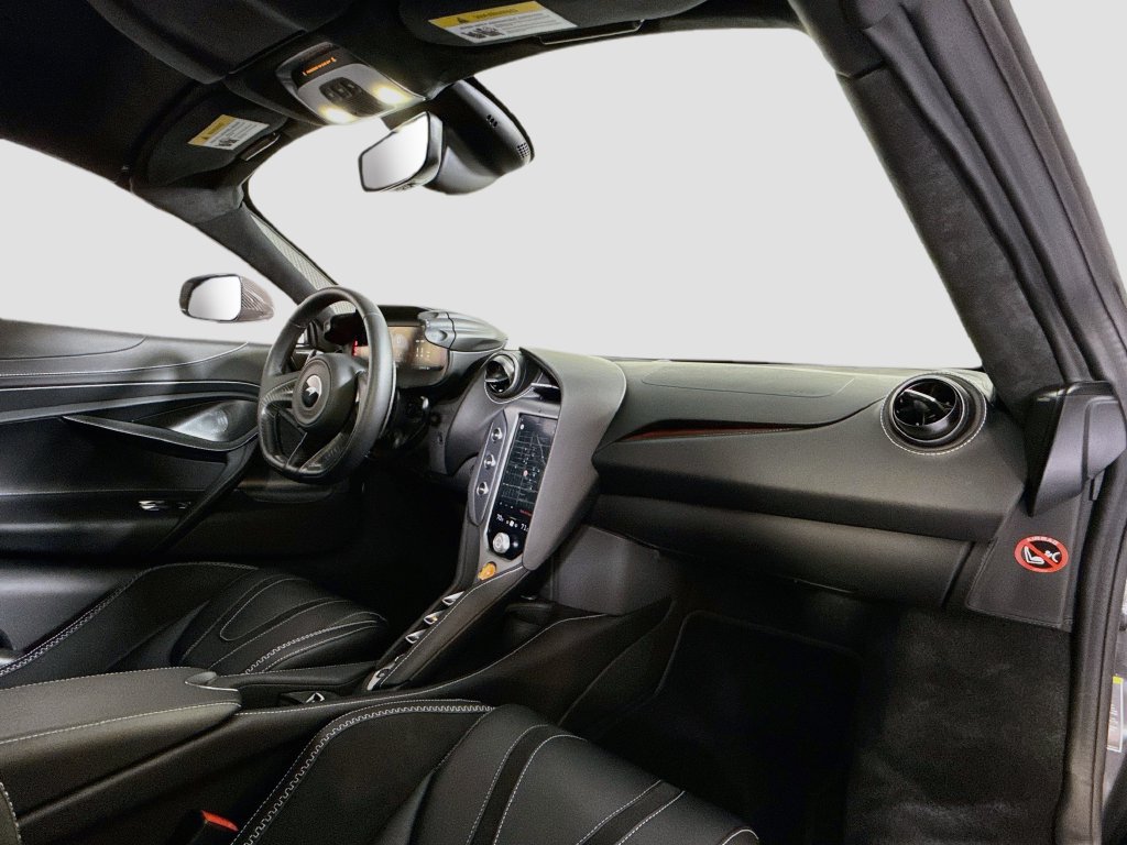 Used 2027 McLaren 750S Spider photo 15