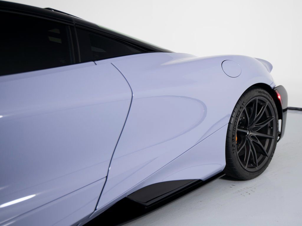 Used 2021 McLaren 765LT photo 34