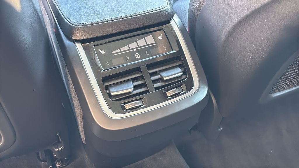 2023 Volvo Xc90 B6 Core