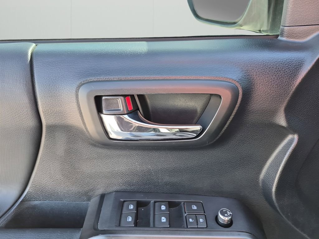 2016 Toyota Tacoma TRD Sport